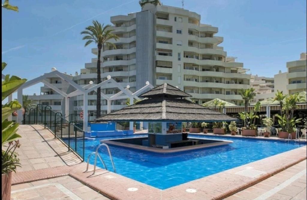 Appartment Totally Upgraded At Benal Beach Benalmádena Dış mekan fotoğraf