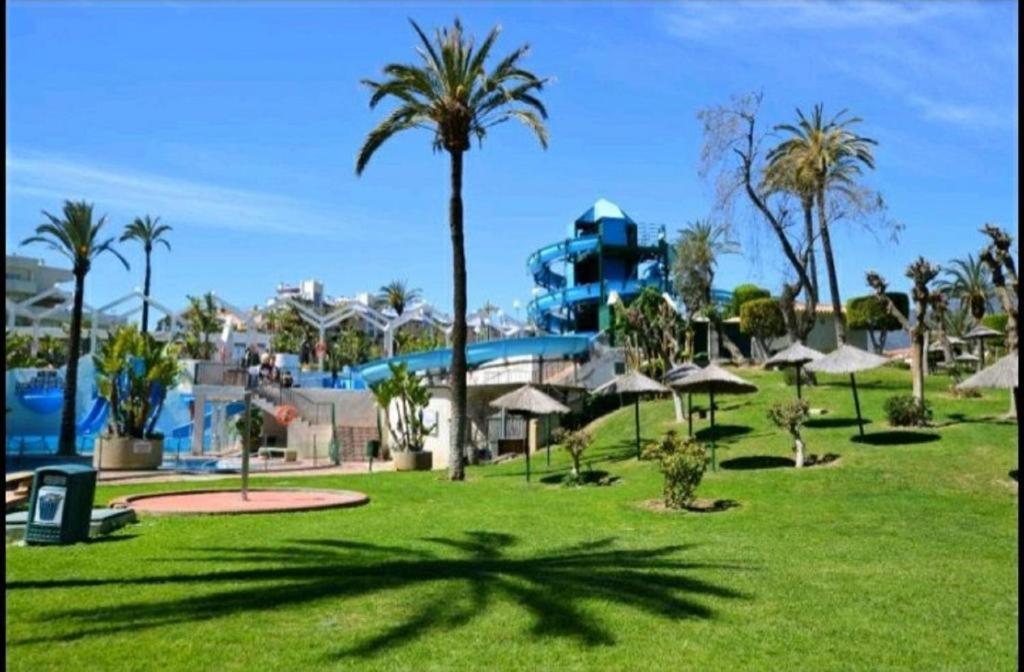 Appartment Totally Upgraded At Benal Beach Benalmádena Dış mekan fotoğraf
